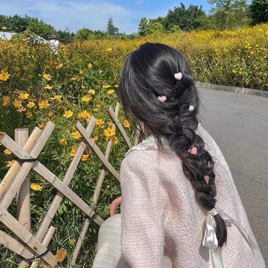 隔篱屋有宝